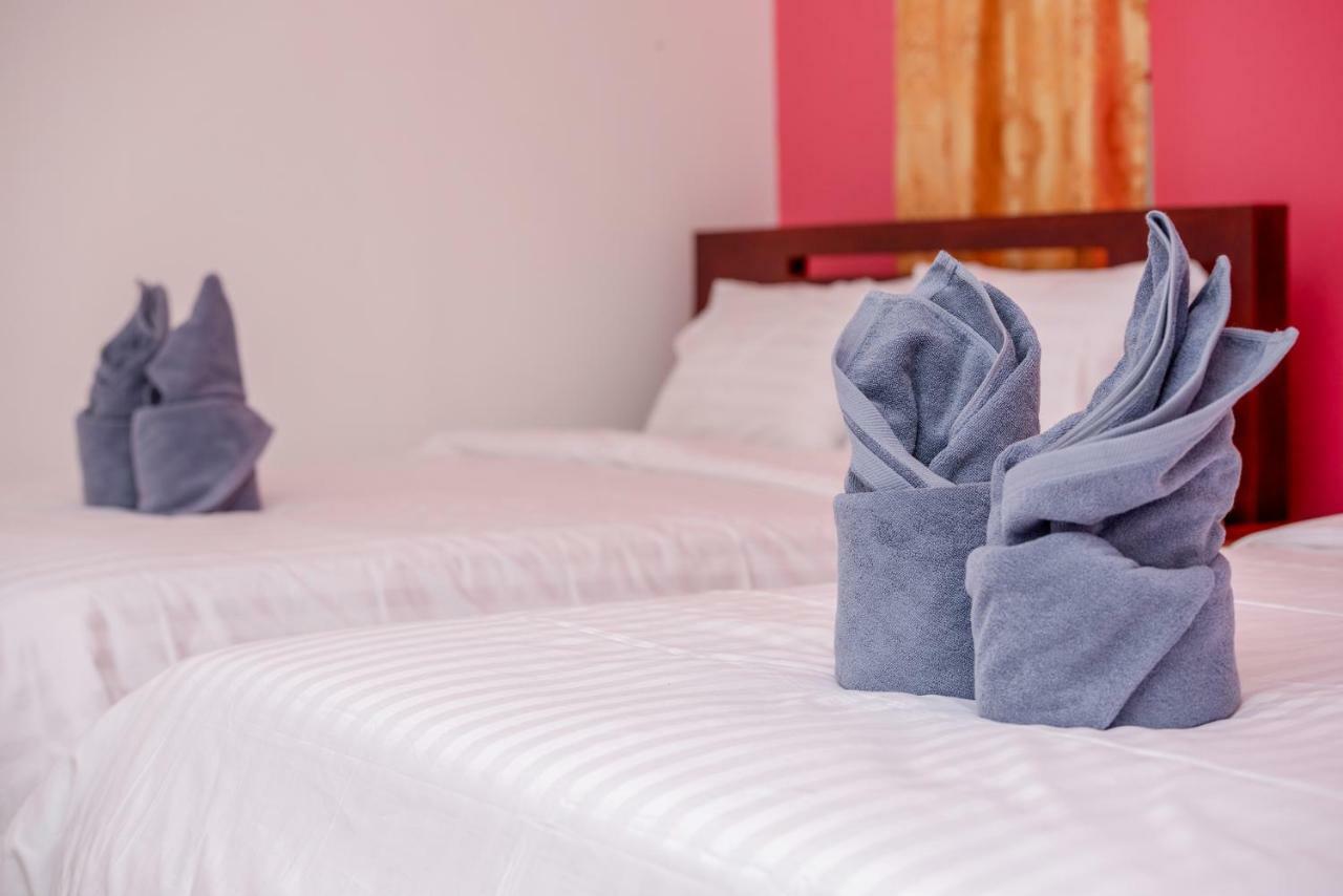 Agogo Hostel Siem Reap Esterno foto